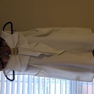 Women Tank with Sequin Bow and Neck